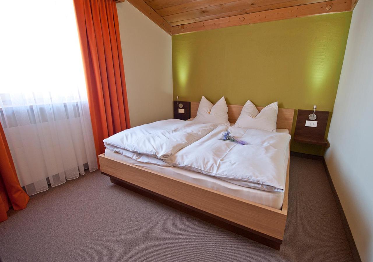 Hotel Garni Bergsonne Samnaun Bagian luar foto