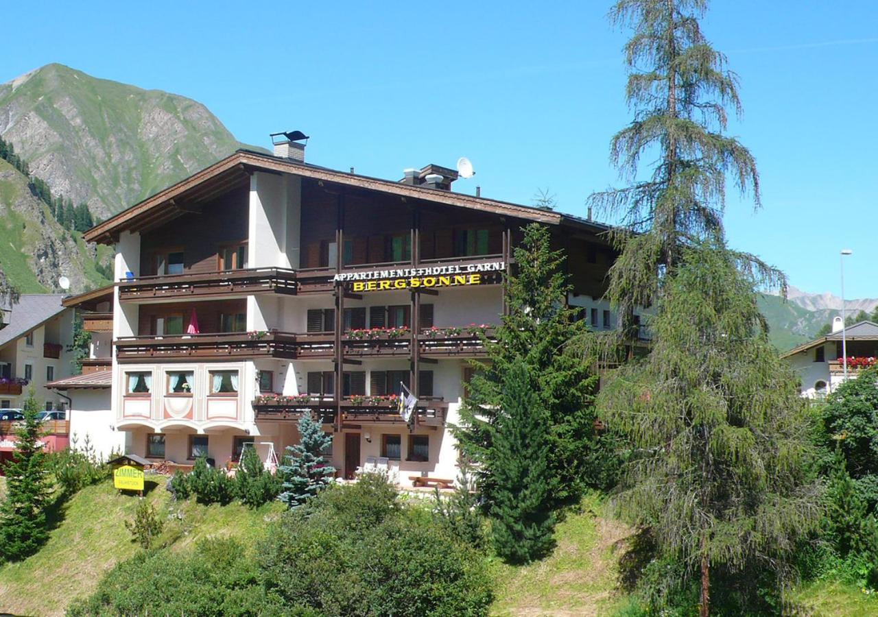 Hotel Garni Bergsonne Samnaun Bagian luar foto