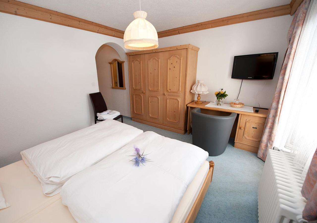 Hotel Garni Bergsonne Samnaun Bagian luar foto
