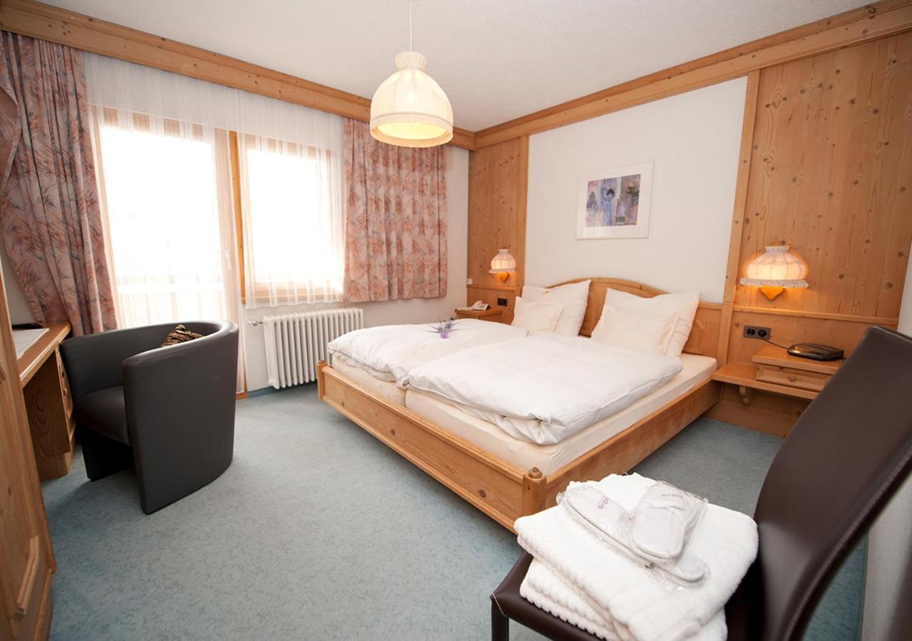 Hotel Garni Bergsonne Samnaun Bagian luar foto